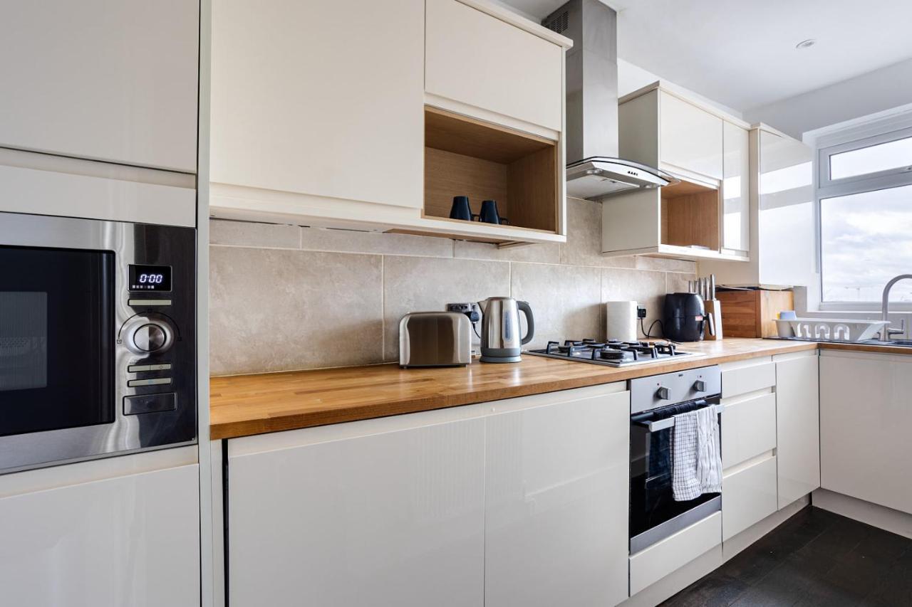 Апартаменти Entire Luxurious Flat Sleeps 4 Persons Лондон Екстер'єр фото